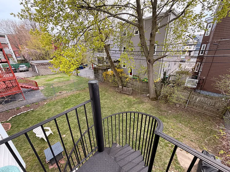 50 Raymond Ave — Photo 15