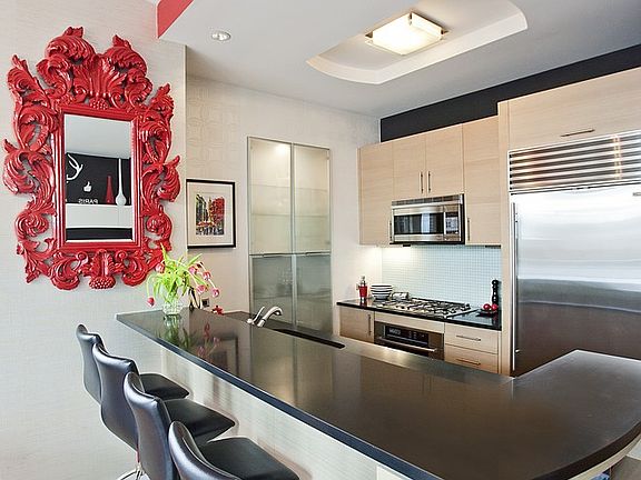 4th image of 325 5th Ave APT 31B