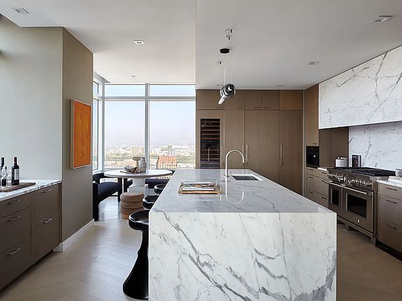 5th image of 200 Amsterdam Ave #41