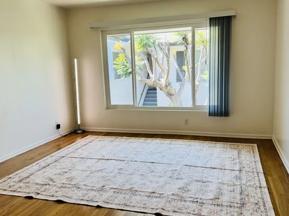 912 6th St Unit 8, Santa Monica, CA 90403