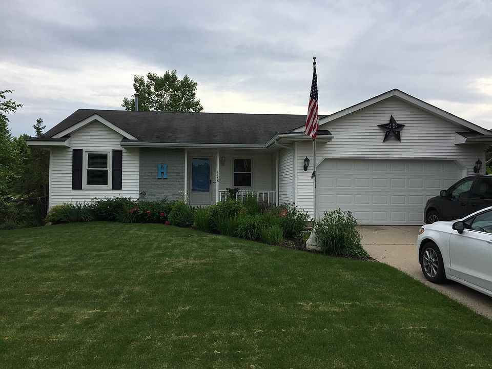 1st image of 1748 Forest Lake Dr SE