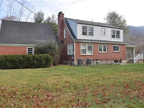2nd image of 99 Waller Ave