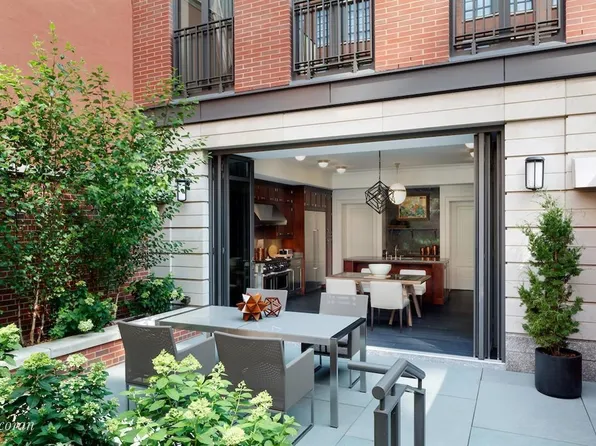 141 W 11th St #141, New York, NY 10011