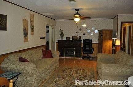 2nd image of 1718 Grand Ave