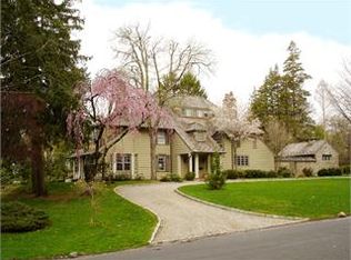 17 Northern Dr, Short Hills, NJ