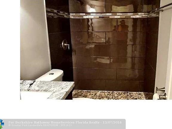5th image of 1777 SE 15th St APT 204