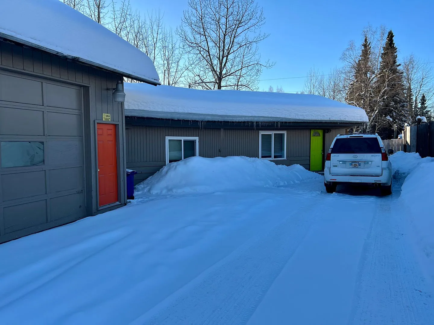 Affordable Pet Friendly Home in South Anchorage — Photo 2