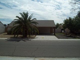 1st image of 8919 W Cinnabar Ave