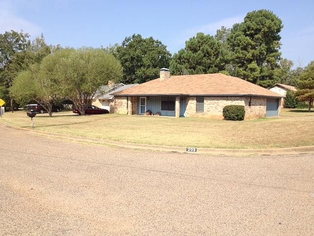 1st image of 203 Leslie Dr