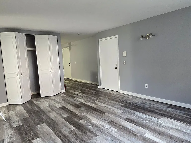 301 W Main St #1 — Photo 6