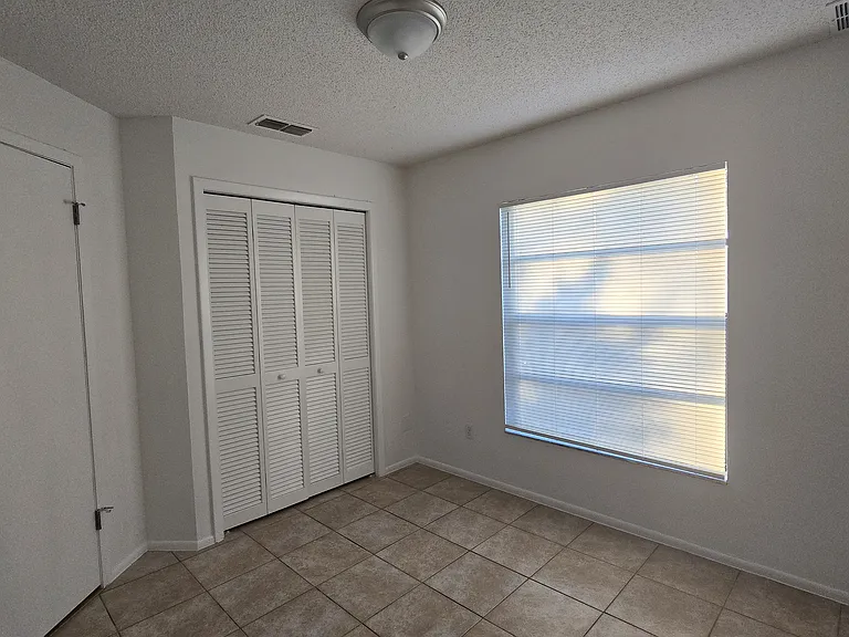 846 Grenadier Dr — Photo 17