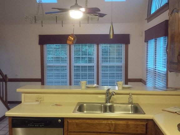5th image of 11101 Arbor Green Dr