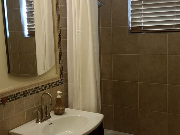 3rd image of 2512 Tortugas Ln