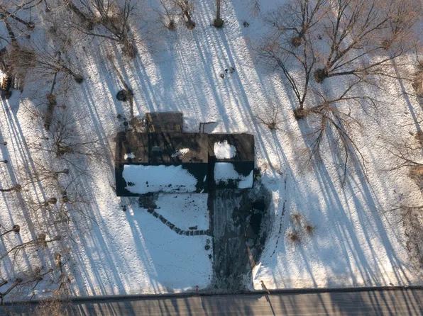 1145 Willow Dr S, Wayzata, MN 55391