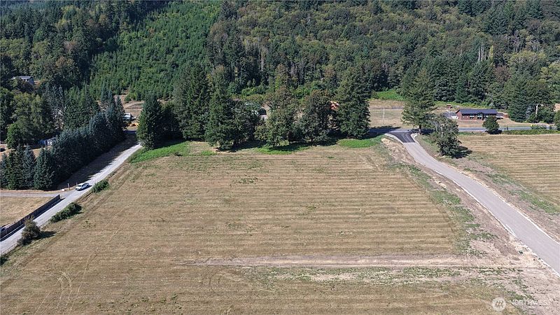 2nd image of 158 Sawmill Road