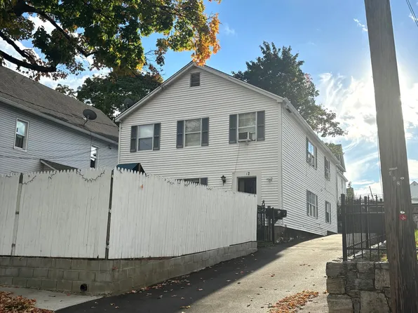 12 Harding Place, Danbury, CT 06810