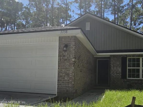 7738 LOOKOUT POINT Drive, Jacksonville, FL 32210