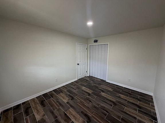4th image of 155 N Iowa Ave APT 4