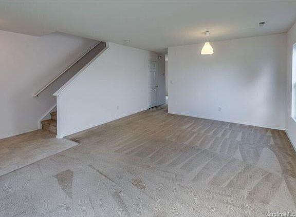 4th image of 4626 Larkhaven Village Dr