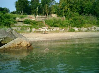 1922 Circlewood Dr, Racine, WI 53402