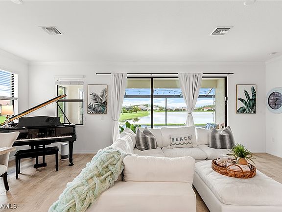 3rd image of 11531 Shady Palm Way