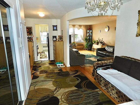 3rd image of 3901 Nostrand Ave APT 4C