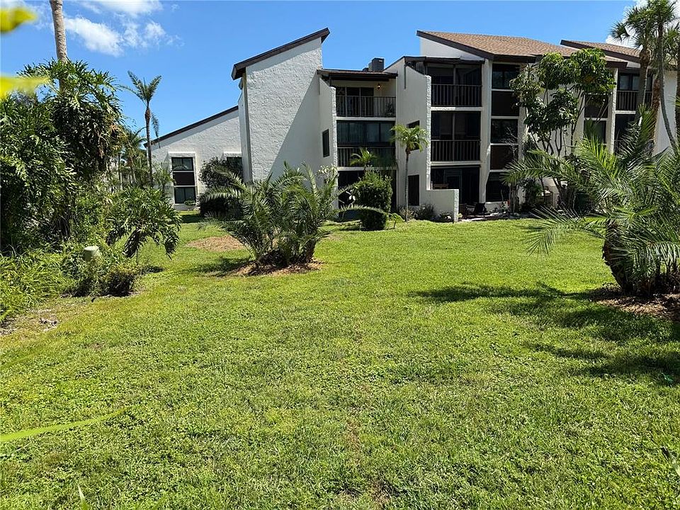 1st image of 2207 Belleair Rd APT B22