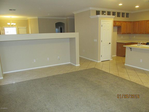 4th image of 2310 S Abbey