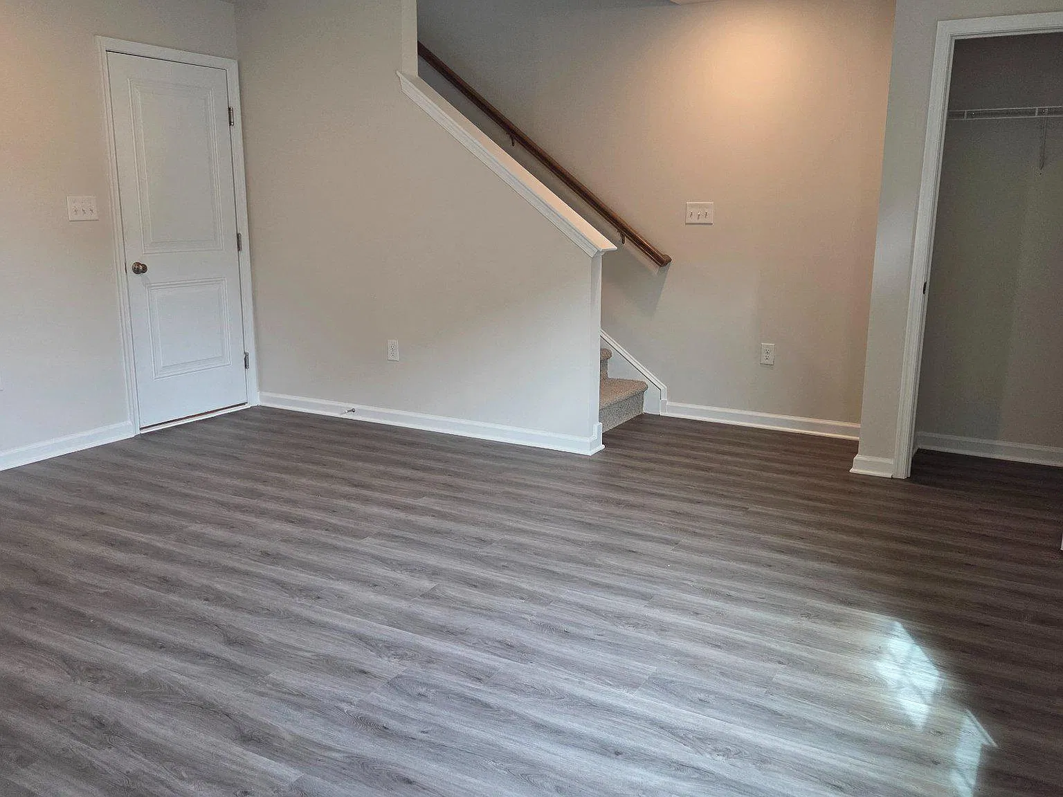 3 bed, 2.5 bath, 1763 sqft, $3,300 — Photo 3