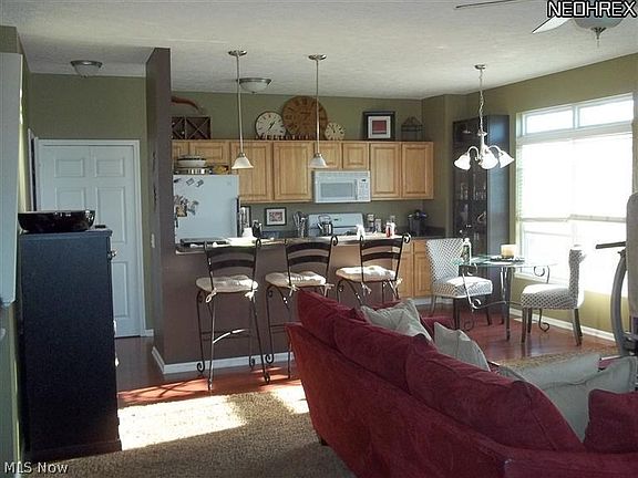 5th image of 1222 Chapman Ln Unit 5