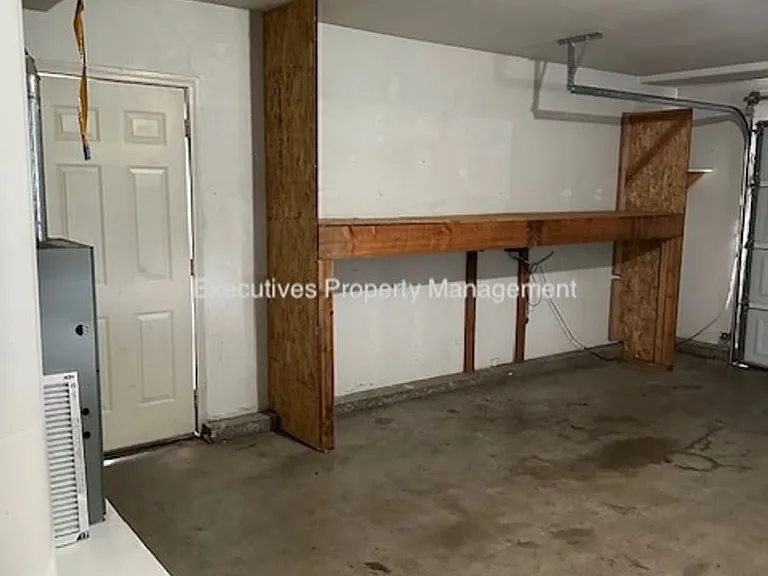 1103 Acapulco Ct — Photo 33