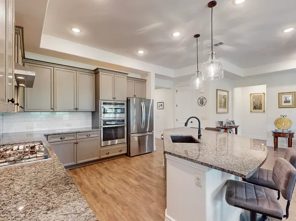 9513 Banded Iron Ln, Denton, TX 76207