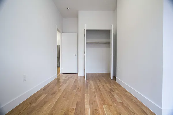 Rented by Nooklyn NYC LLC | media 16