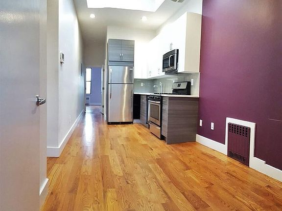 2nd image of 1250 De Kalb Ave #2I