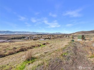 236 S Partridge Ln, East Wenatchee, WA 98802