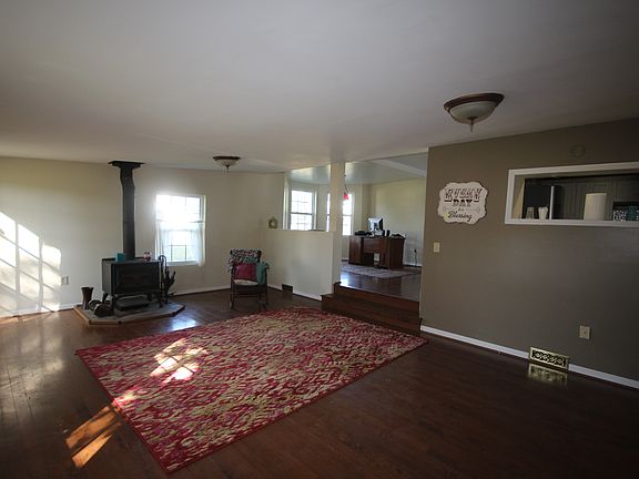 2nd image of 118 Cherry Street