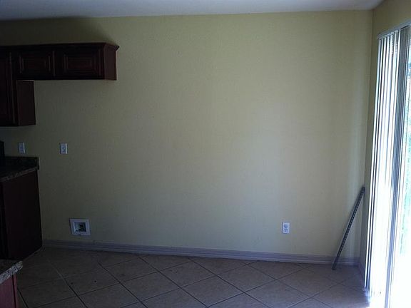 3rd image of 1808 N Patriot St