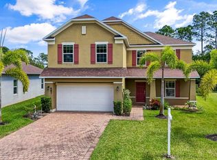 687 NE Moss Rose Pl, Port Saint Lucie, FL 34983