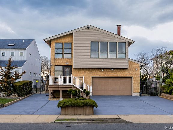 4th image of 756 Guy Lombardo Avenue