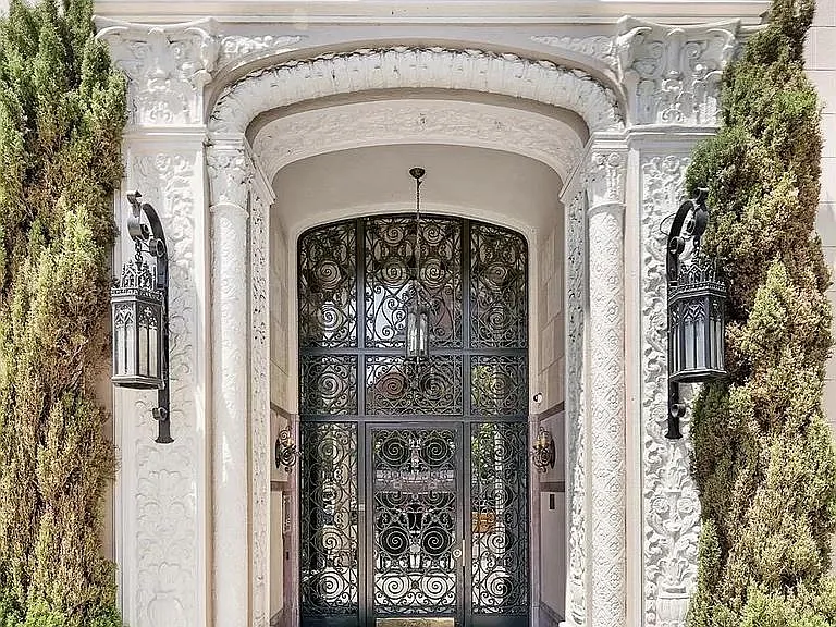 Building entrance