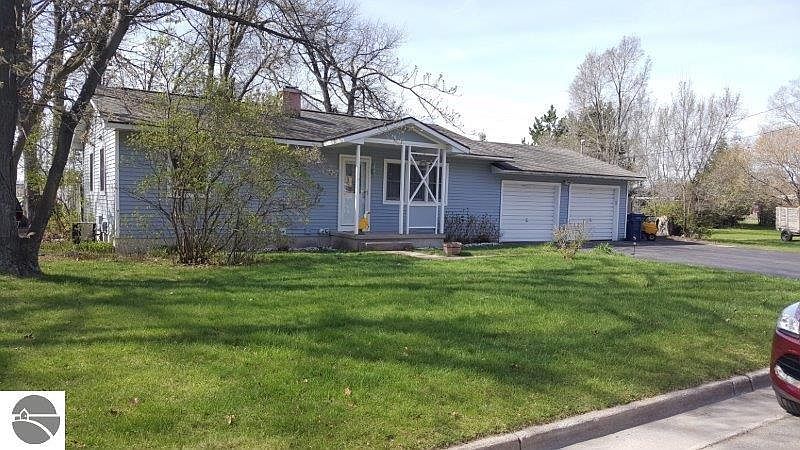 1st image of 1220 Hannah Ave