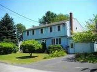 17 Memorial Dr, Biddeford, ME 04005