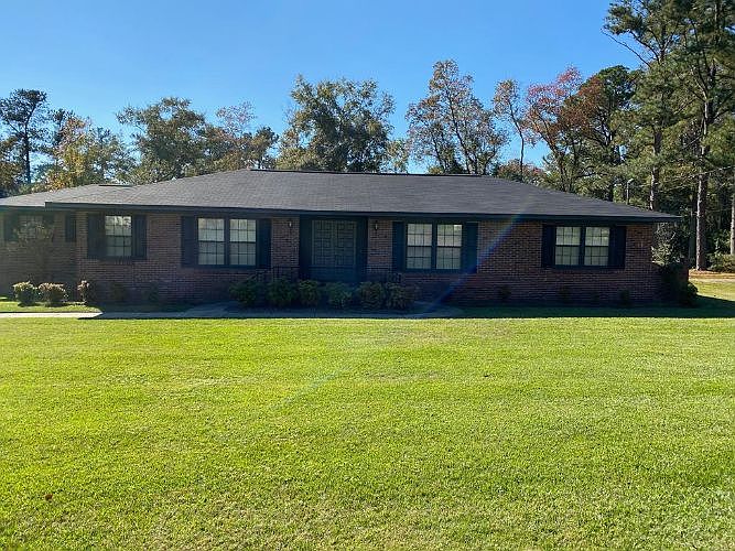 1st image of 606 Lakewood Dr