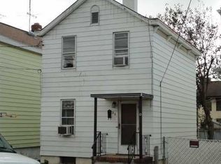 26 Alexander St, New Brunswick, NJ 08901