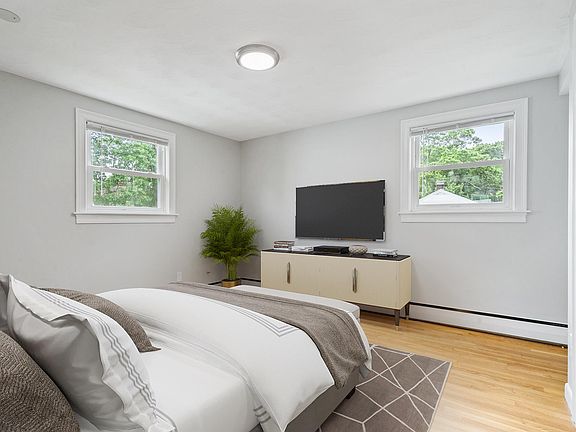4th image of 5 Sagamore Ave #3