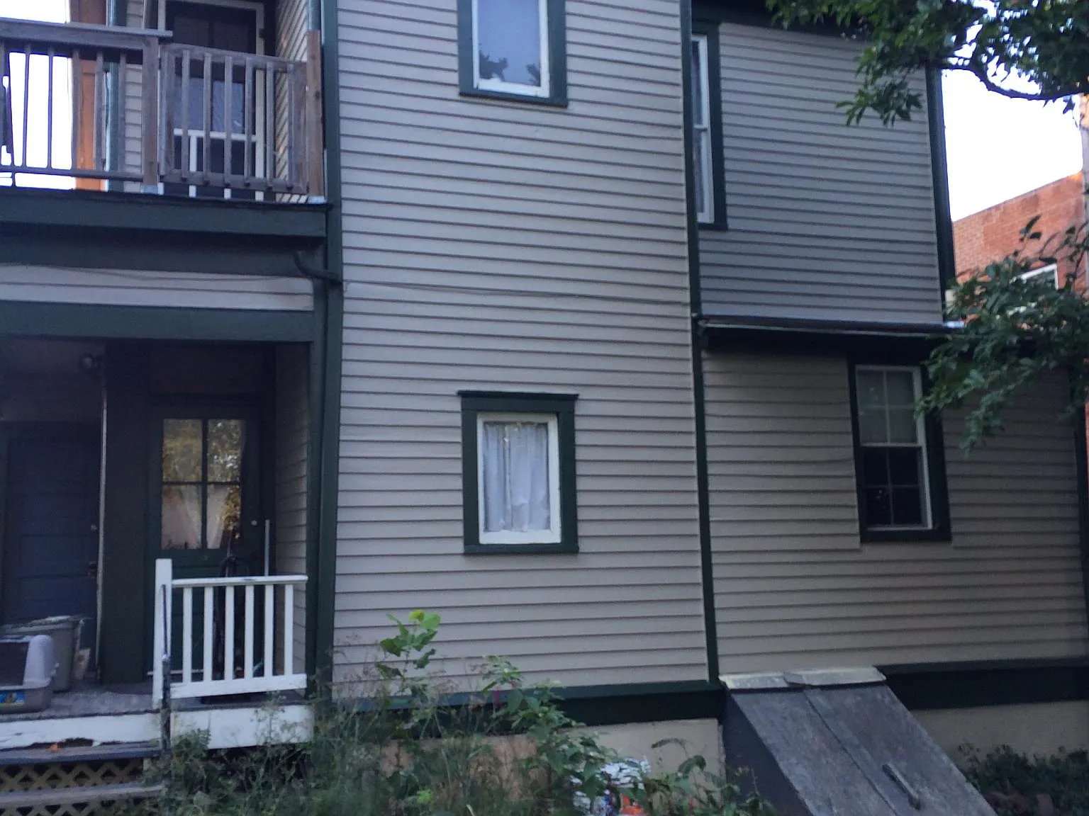7242 Sarah St — Photo 2