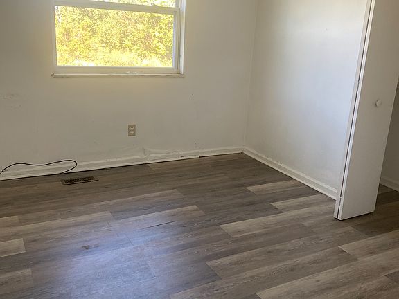 5th image of 79 Beechwood Dr #79