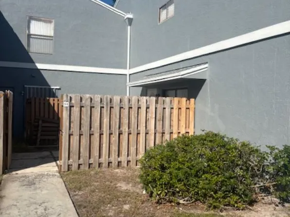 5 Crossings Circle #D, Boynton Beach, FL 33435