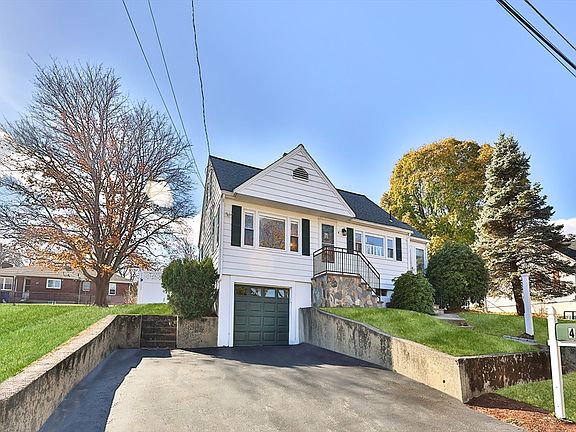 2nd image of 4 Park Lane Ave