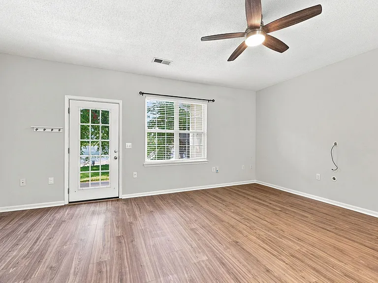 360 Willhaven Dr — Photo 18